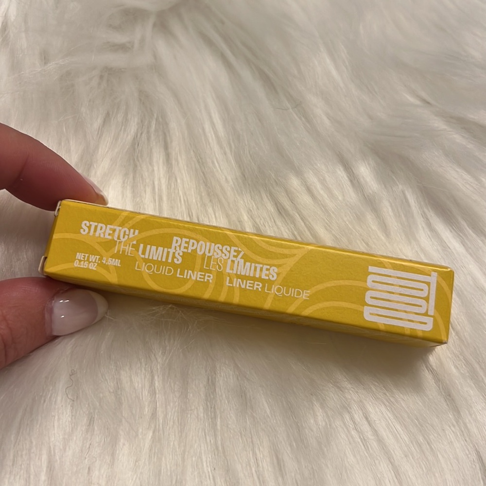 TooD STRETCH THE LIMITS LINER in White